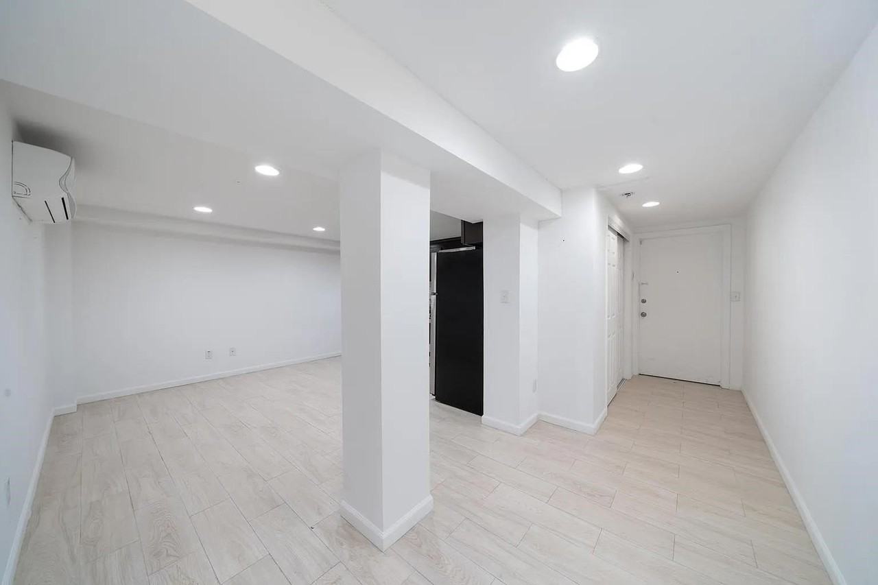13 Bentley Ave #1 - Photo 5 of 12