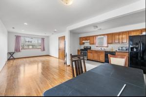 featured image of 151 Hobart Ave #2