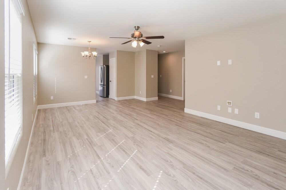 3010 Cantabria Ct - Photo 4 of 16