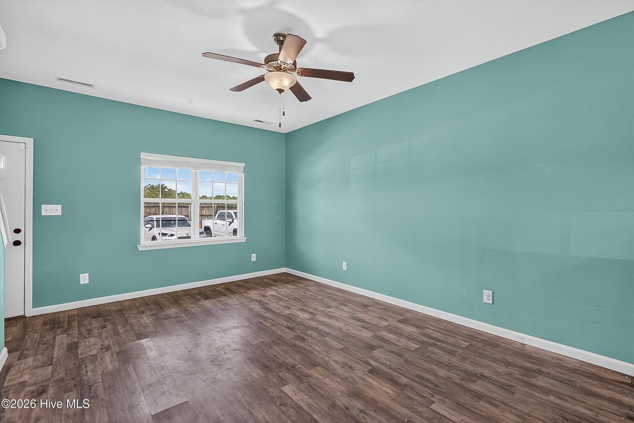 632 Ebb Tide Ln - Photo 6 of 26