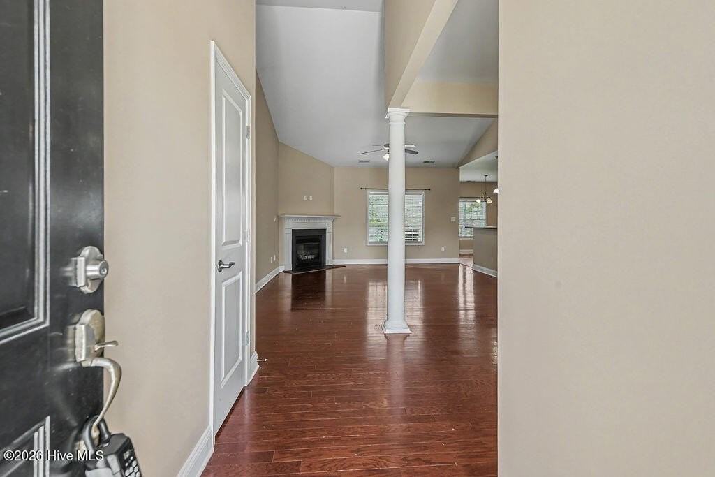 107 Turquoise Dr - Photo 3 of 31