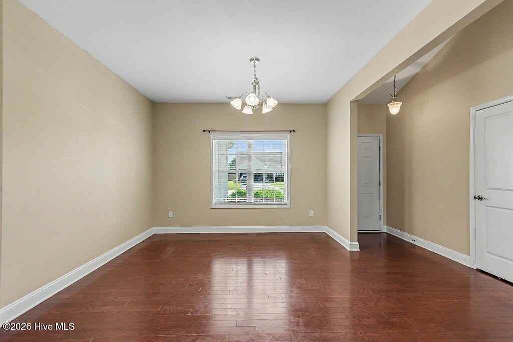 107 Turquoise Dr - Photo 6 of 31