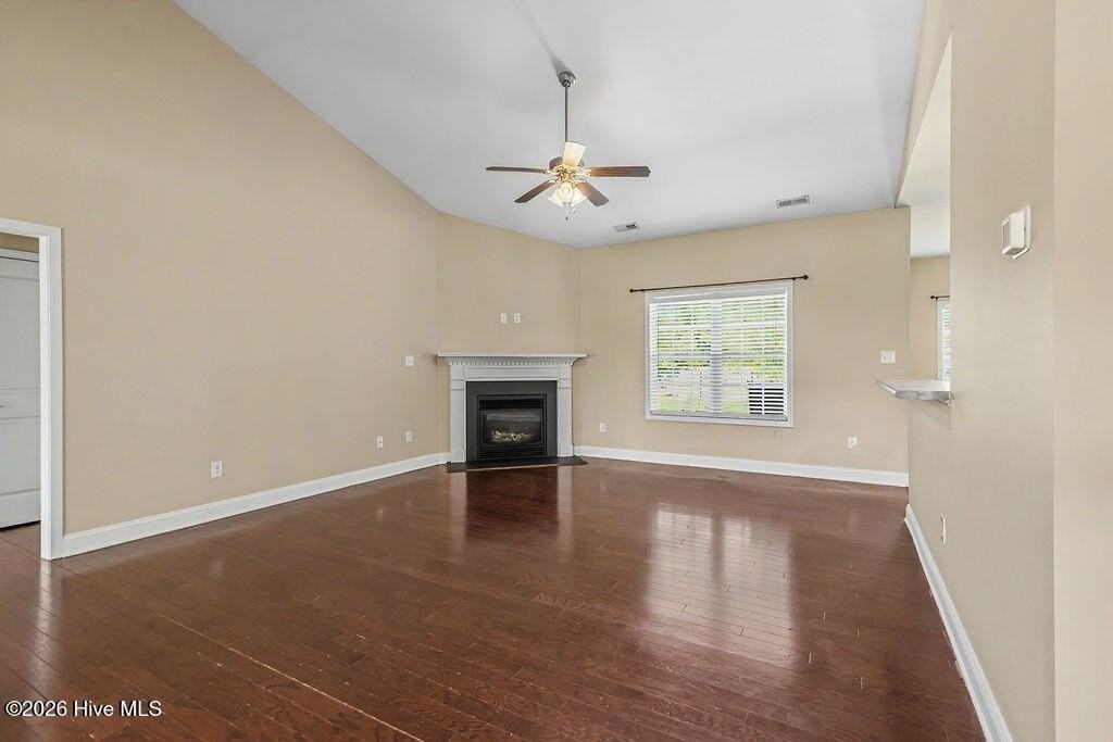 107 Turquoise Dr - Photo 7 of 31