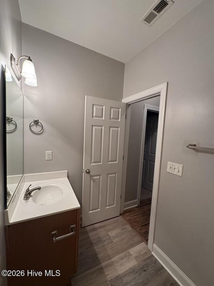 106 Moonstone Ct - Photo 6 of 19