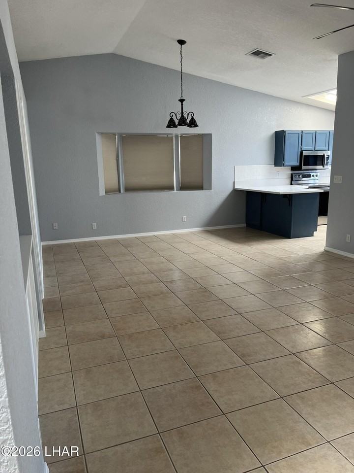 3321 Candlewood Pl - Photo 5 of 19