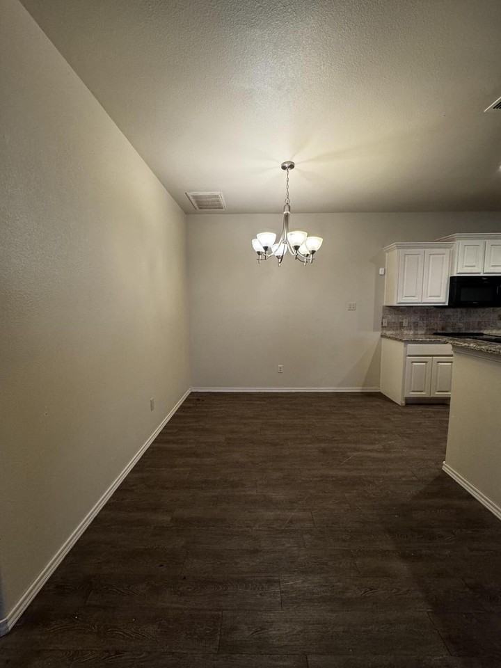 1214 Preston Trl #A - Photo 4 of 13