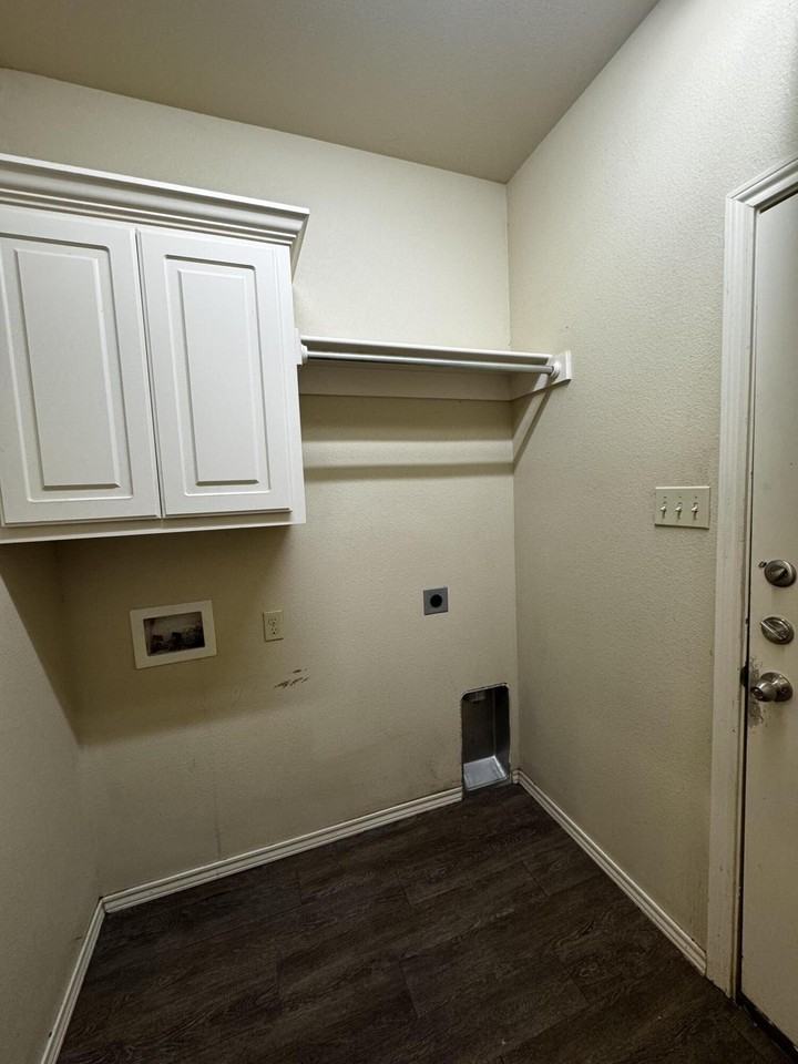 1214 Preston Trl #A - Photo 6 of 13