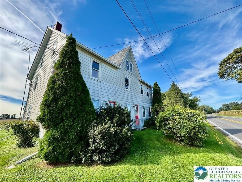 4067 Newburg Rd - Photo 5 of 19