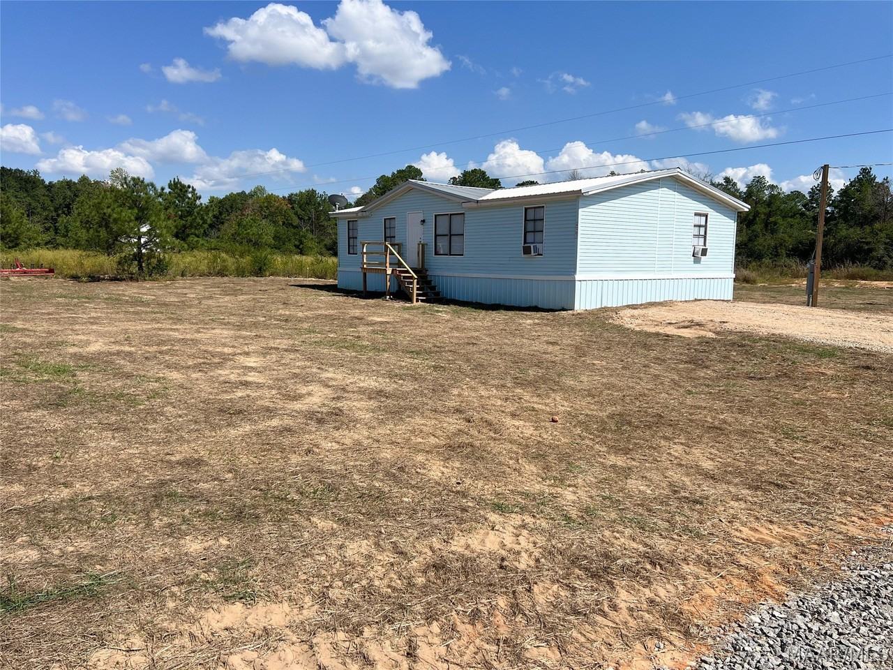 823 Romans Road - Photo 3 of 33