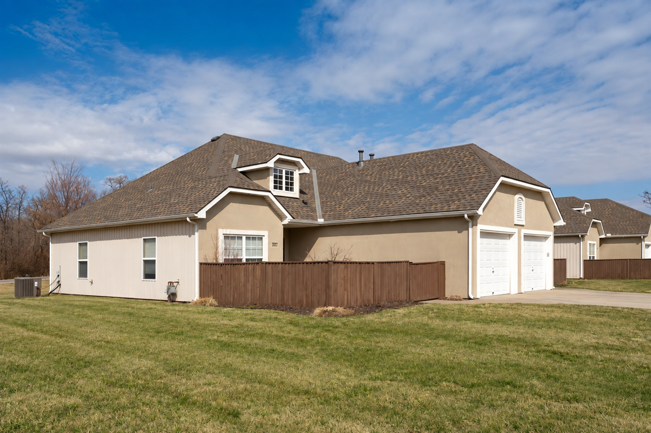 Peregrine Valley Duplexes - Photo 2 of 10