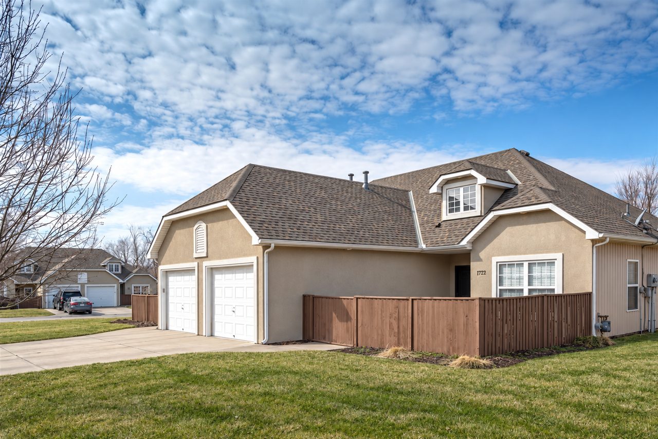 Peregrine Valley Duplexes - Photo 3 of 10
