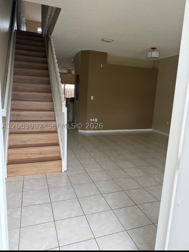 2359 Se 23rd Dr #2359 - Photo 2 of 16