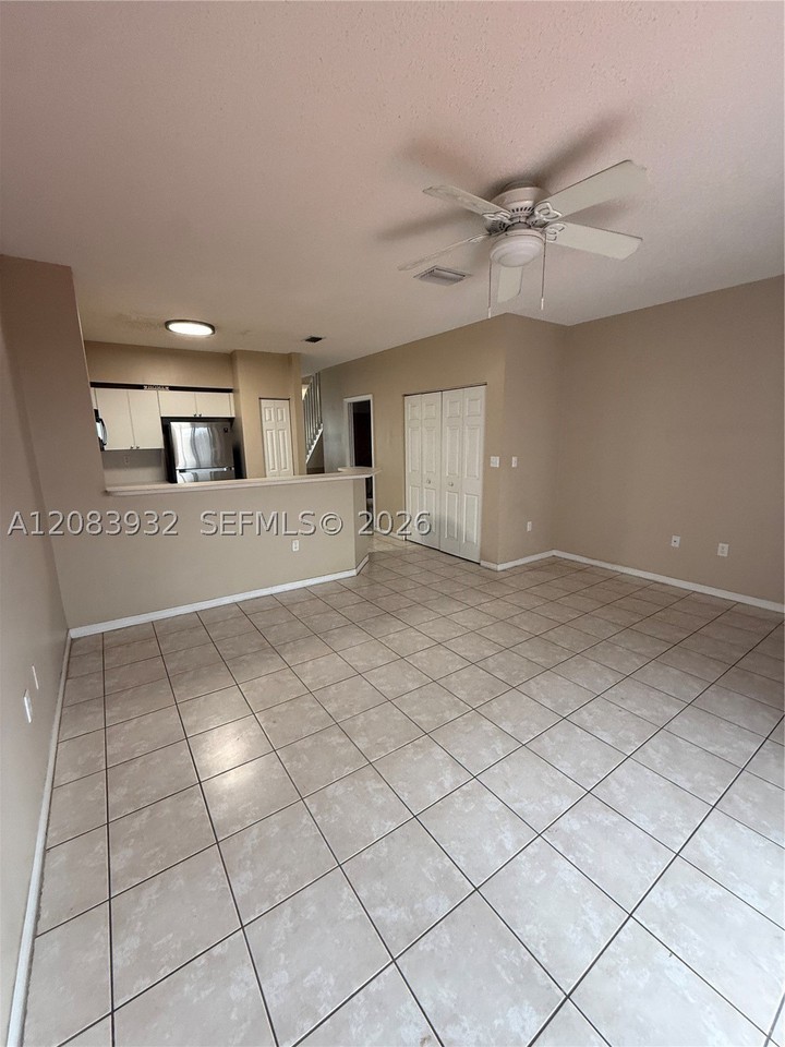 2359 Se 23rd Dr #2359 - Photo 6 of 16