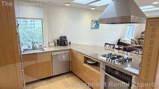 29 Warren St #4 - Photo 1 of 1