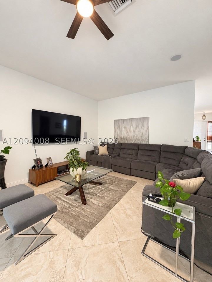 4437 Laurel Pl #4437 - Photo 5 of 10