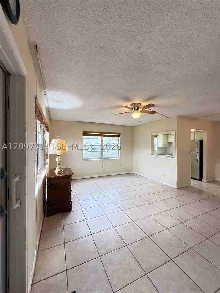 375 Sheffield P #375 - Photo 5 of 12