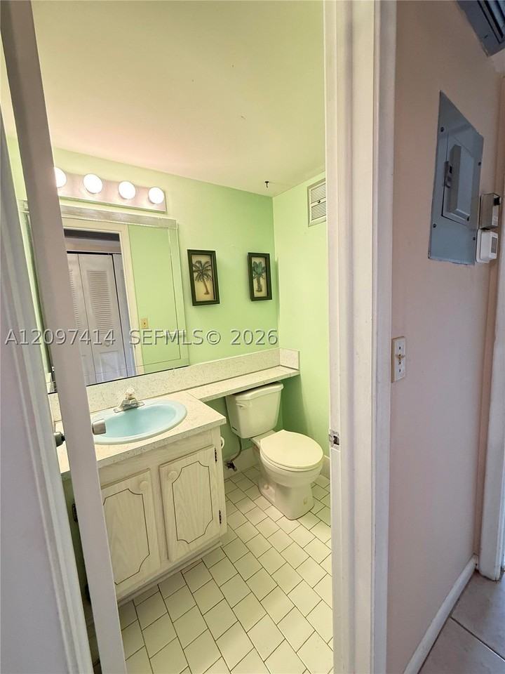 375 Sheffield P #375 - Photo 7 of 12