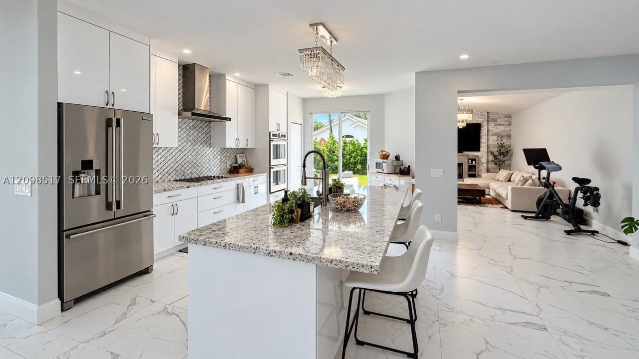 212 Sw 179th Ave - Photo 3 of 16