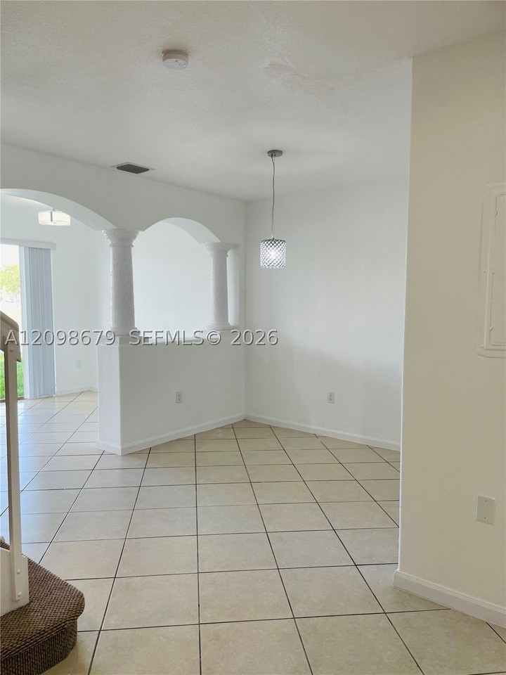 2847 Se 15th Rd #80 - Photo 3 of 27