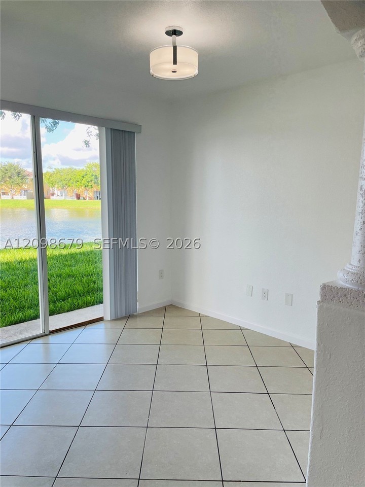2847 Se 15th Rd #80 - Photo 5 of 27