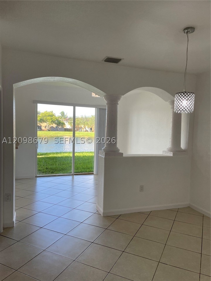 2847 Se 15th Rd #80 - Photo 6 of 27