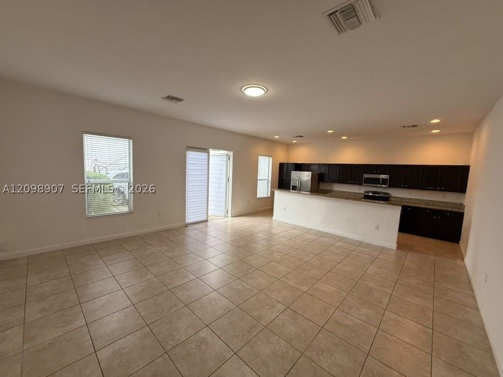 16735 Sw 95th St - Photo 5 of 29