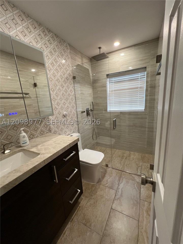 9067 Sw 1st Rd #9067 - Photo 6 of 13