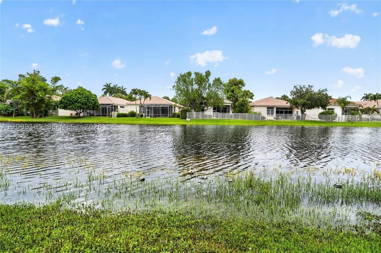 2432 Deer Creek Rd - Photo 4 of 48