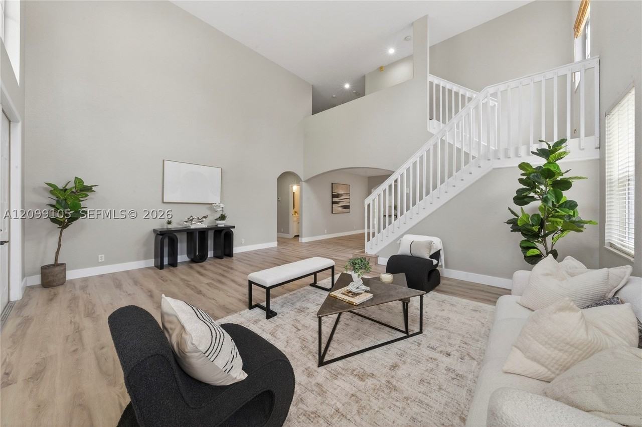 2432 Deer Creek Rd - Photo 5 of 48