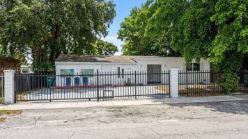 featured image of 2279 Nw 94th St #C