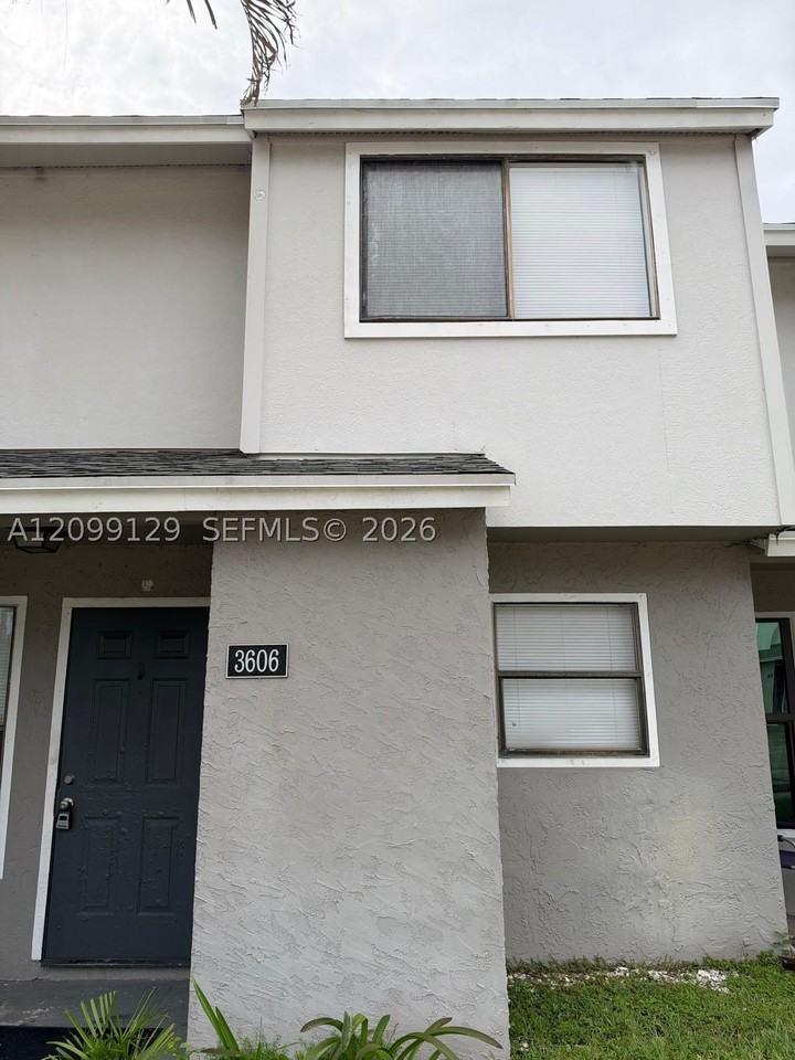 3606 Inlet Cir #0 - Photo 3 of 50