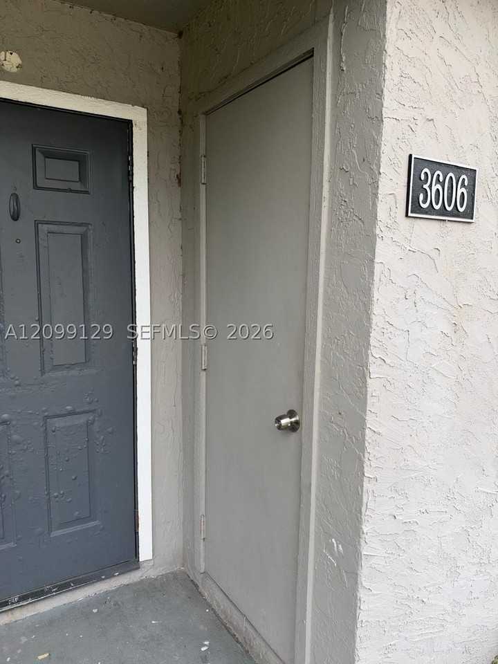 3606 Inlet Cir #0 - Photo 5 of 50