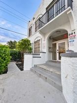 301 Sw 10th Ave #4 - Photo 1 of 1