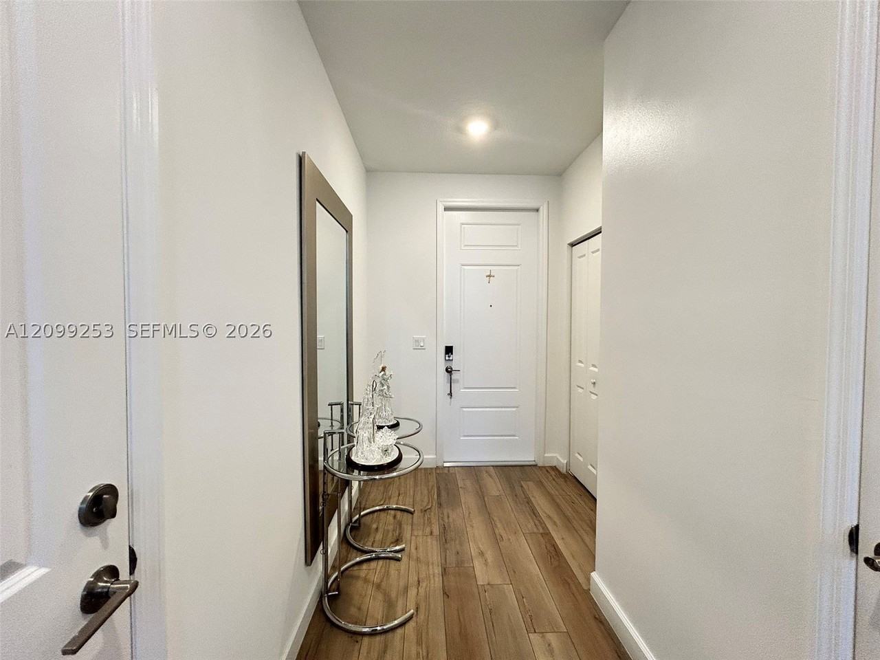 4528 Hollister Ave - Photo 2 of 42