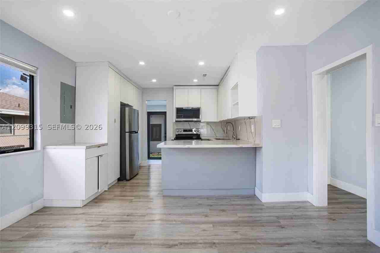 781 Nw 108th St #0 - Photo 4 of 22