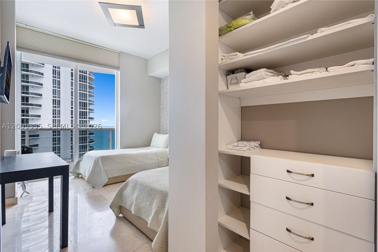 15901 Collins Ave #3002 - Photo 6 of 32