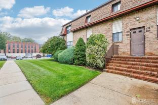 1203 N Oaks Blvd - Photo 1 of 1