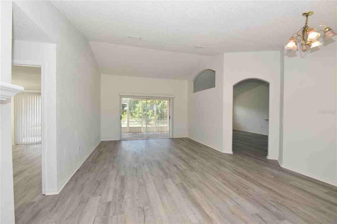 78 Flemingwood Ln - Photo 4 of 27