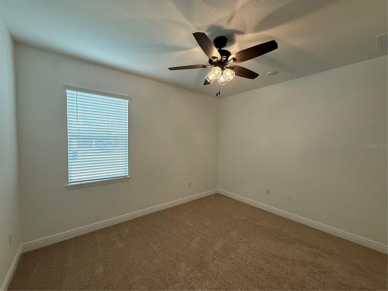 1663 Pyramid Hill St - Photo 6 of 31
