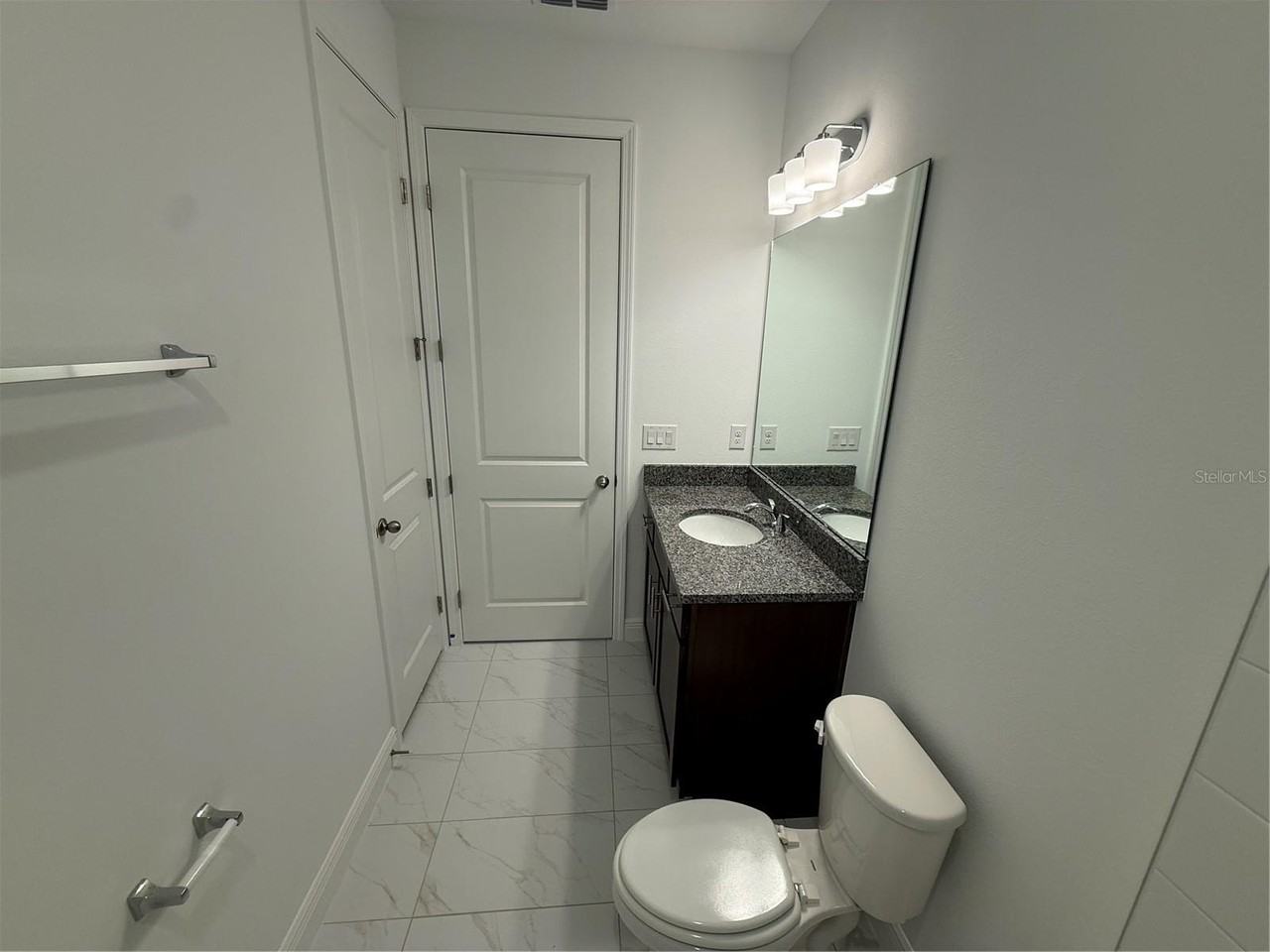 1663 Pyramid Hill St - Photo 7 of 31