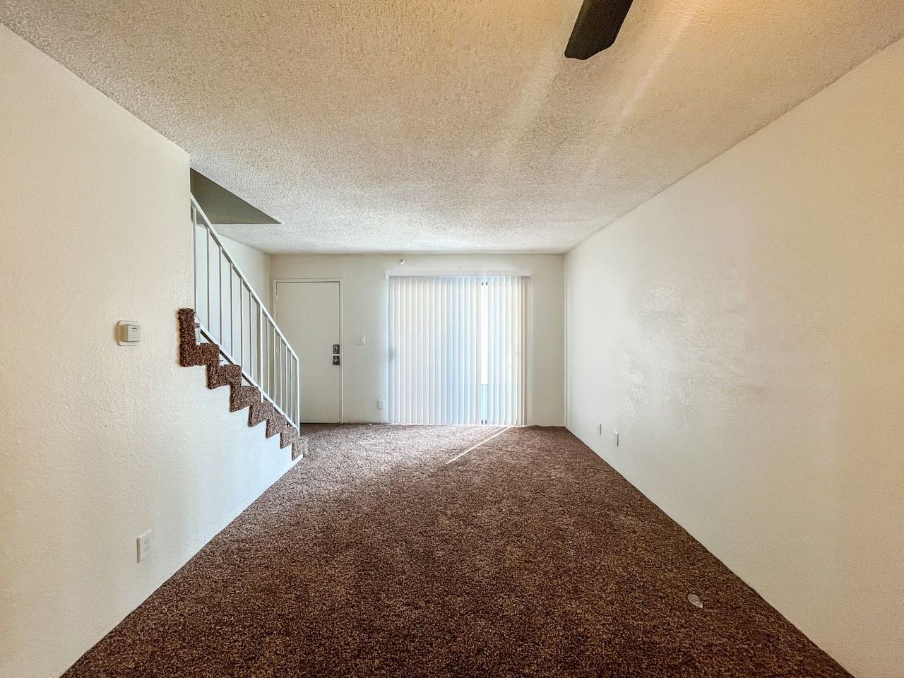 12909 Cordary Ave - Photo 2 of 17