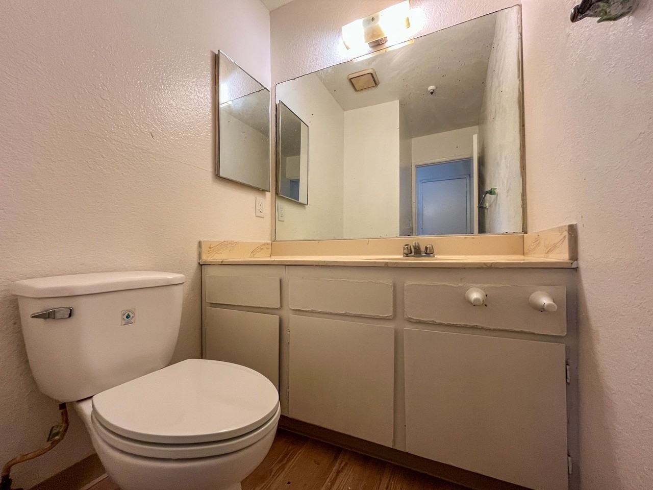 12909 Cordary Ave - Photo 6 of 17