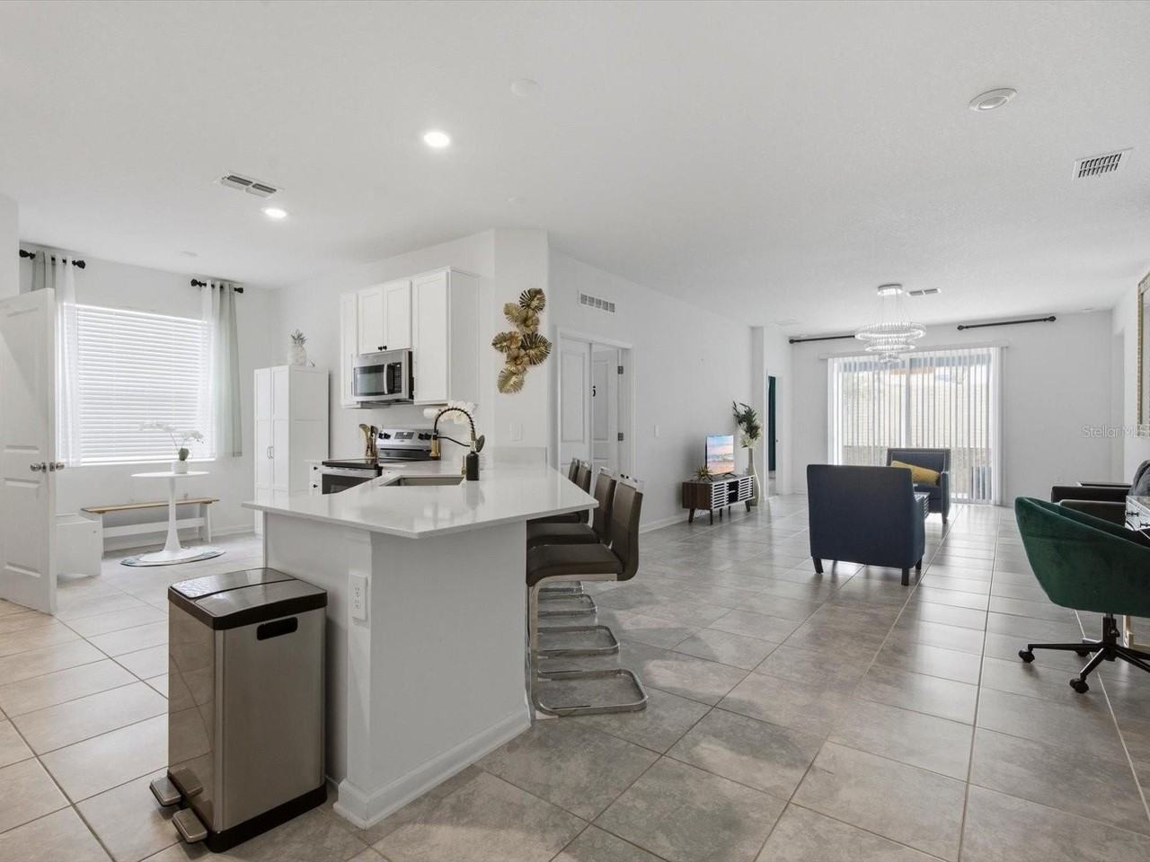 2039 Punch Bowl Ave - Photo 5 of 25