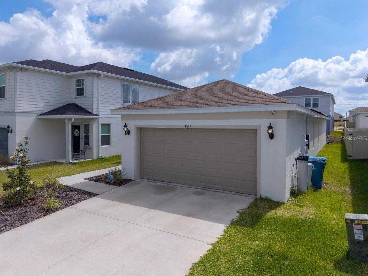 3535 Weaver Way - Photo 2 of 22