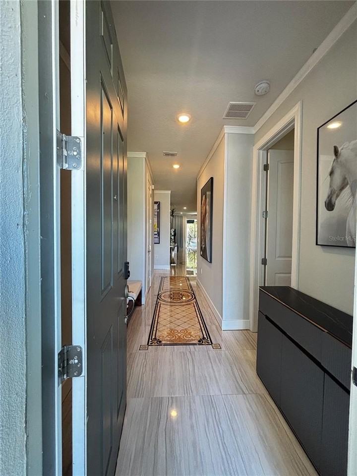 3227 Buoy Cir - Photo 4 of 32