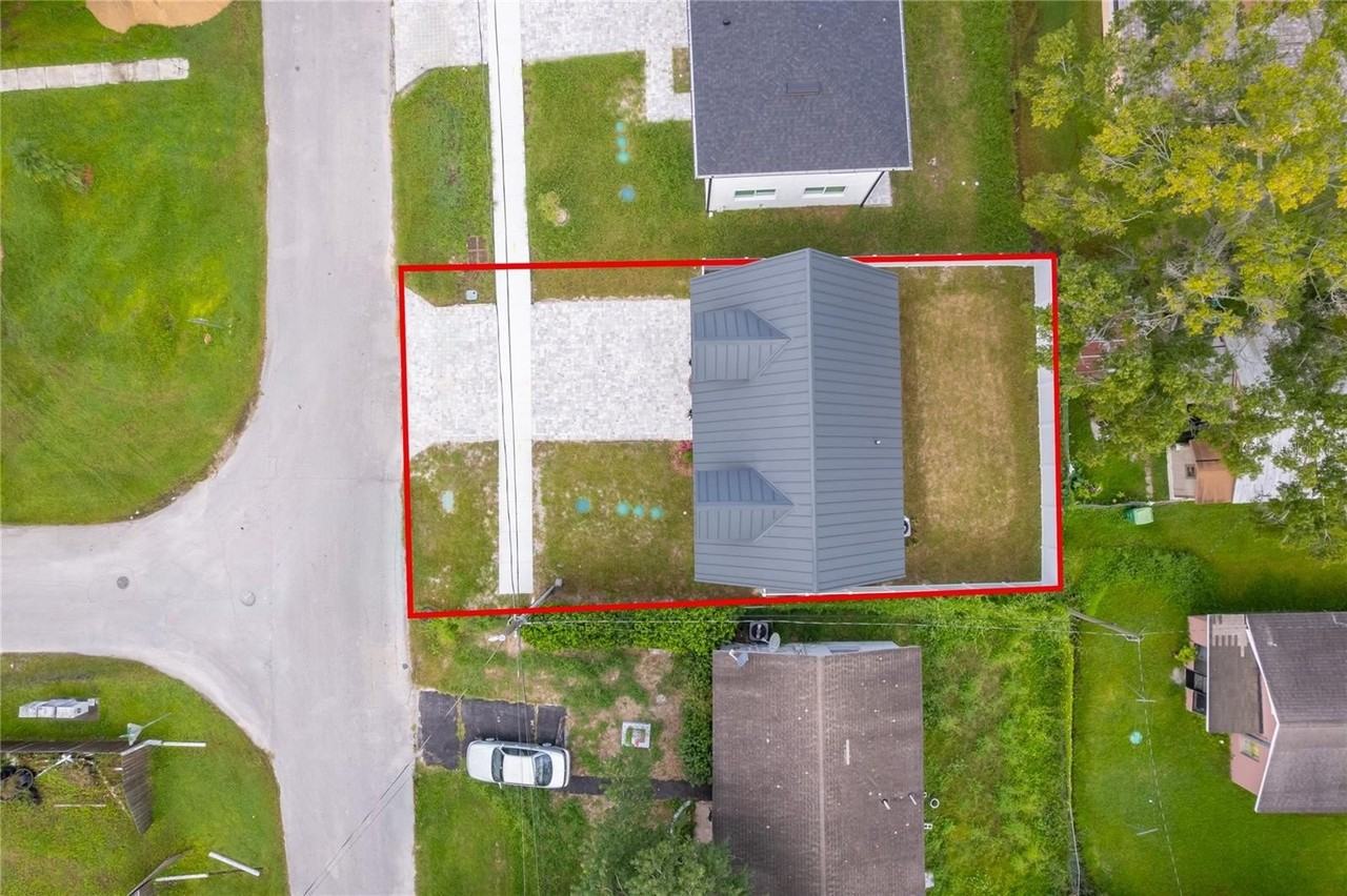 727 Magnolia Ave - Photo 5 of 31