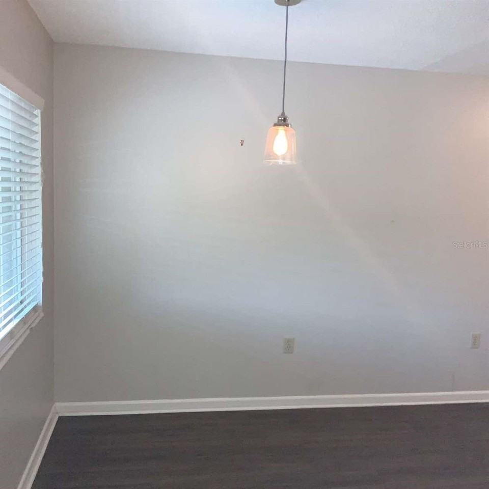 3200 Fairway Ln #5 - Photo 4 of 12