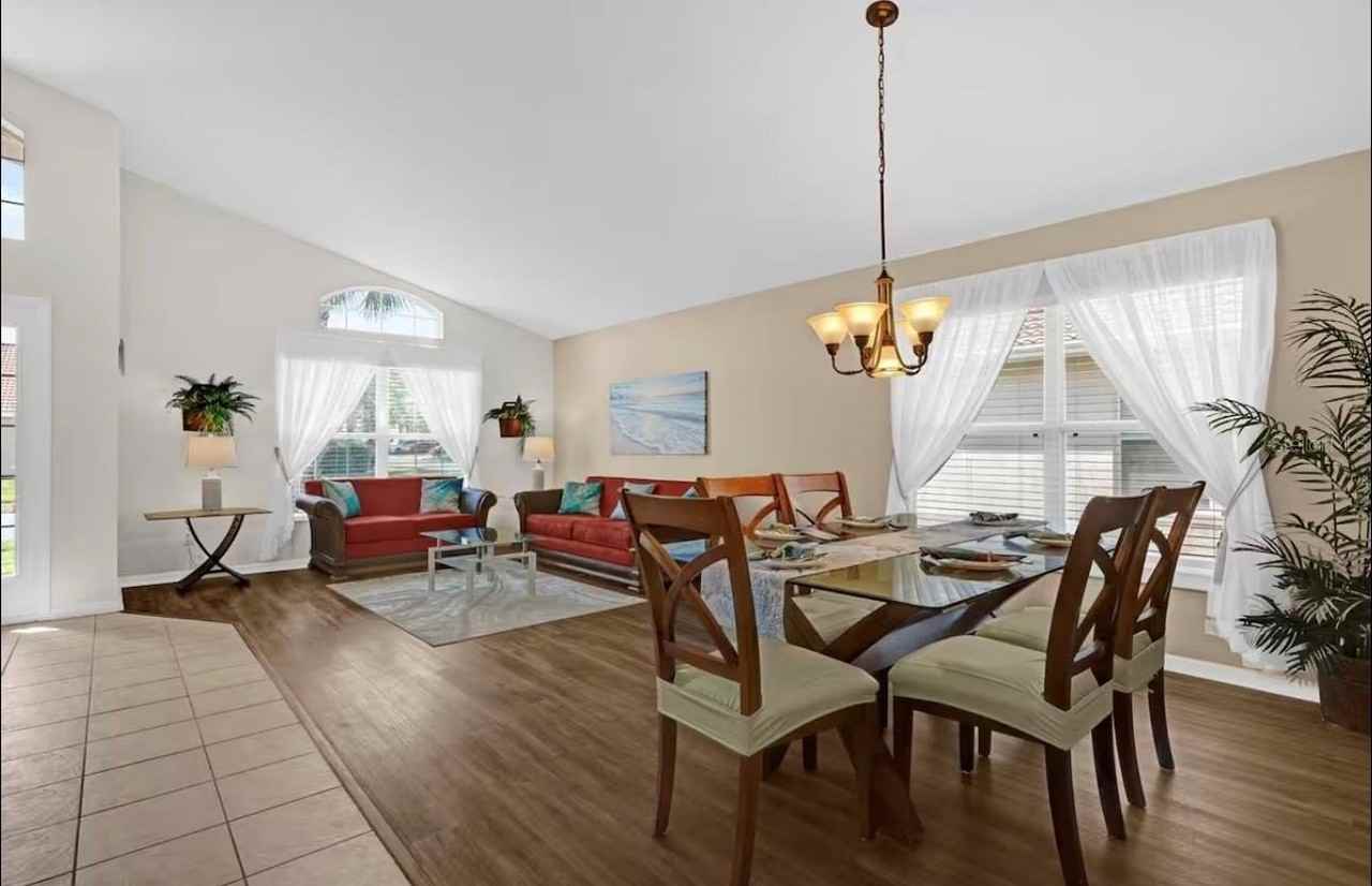 1438 Solana Cir - Photo 2 of 18