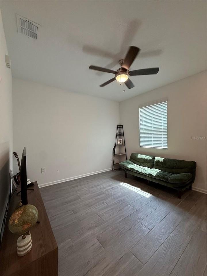 15821 Water Spring Blvd - Photo 4 of 18