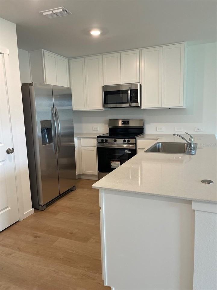 3017 CAPTAIN JAX Way - Photo 3 of 17